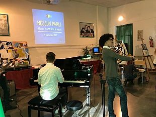 il-liceo-salvo-rosina-di-trapani-alla-manifestazione-nessun-parli