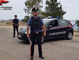 trapani/castellammare-del-golfo-evade-dai-domiciliari-arrestato-dai-carabinieri