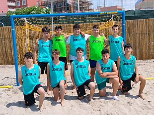 beach-handball-lunder-16-della-th-alcamo-di-scena-alle-finali-regionali-di-catania