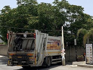 camion-della-sager-travolge-un-palo-della-luce-nessun-ferito