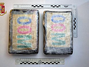 trapani/trapani-corriere-della-droga-arrestato-dalla-polizia-di-stato-video