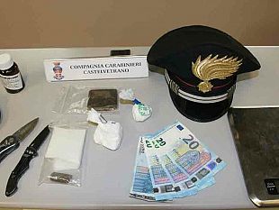 castelvetrano-carabinieri-arrestano-un-uomo-per-detenzione-ai-fini-di-spaccio-rinvenuta-cocaina-hashish-metadone-e-un-bilancino-di-precisione
