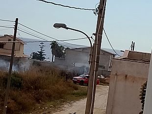 mazara-fulmine-colpisce-sterpaglie-e-provoca-incendio-intervento-dei-vigilidelfuoco