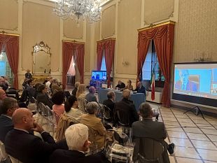trapani/prefettura-incontro-sul-tema-fondo-per-la-prevenzione-del-fenomeno-dellusura-istituito-dallart15-della-l1081996