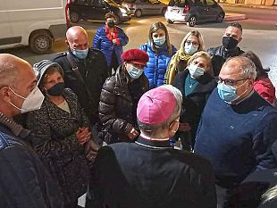 mazara-seconda-veglia-di-preghiera-per-i-pescatori-sequestrati-il-vescovo-e-stata-uningiustizia