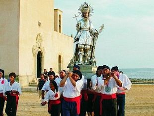 mazara-si-prepara-al-festino-di-san-vito-2026-storia-fede-e-pace-nel-grande-corteo-di-oltre-350-figuranti