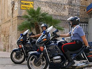 castelvetrano/castelvetrano-evade-dai-domiciliari-denunciata-dai-carabinieri-41enne
