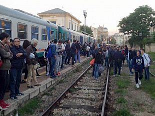 esito-dell-incontro-svoltosi-in-prefettura-con-il-comitato-pendolari-in-movimento