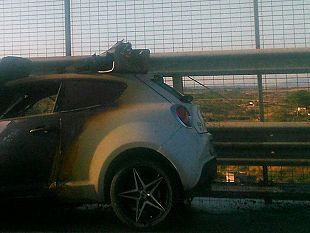 auto-in-fiamme-sull-a29-palermo-mazara-del-vallo-rallentamenti-direzione-mazara