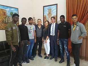 lavori-socialmente-utili-per-la-pulizia-del-verde-pubblico-e-dellarenile-a-campobello-tre-fontane-e-torretta