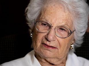 la-sinistra-per-castelvetrano-chiede-al-sindaco-di-conferire-la-cittadinanza-onoraria-a-liliana-segre