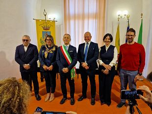 il-giuramento-della-nuova-giunta-guidata-da-salvatore-quinci-guarda-la-nostra-diretta