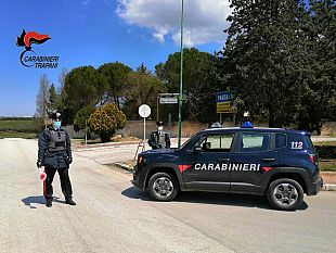 trapani/partanna-guida-senza-patente-moto-con-targa-alterata-denunciato