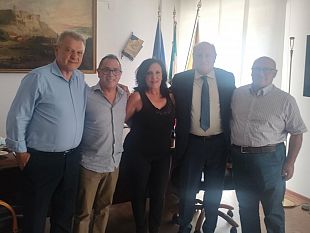 partanna-il-sindaco-li-vigni-e-i-consiglieri-comunali-li-causi-e-mendolia-incontrano-lassessore-andrea-messina