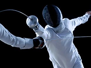 arbitro-di-scherma-indagato-per-violenze-su-una-minorenne