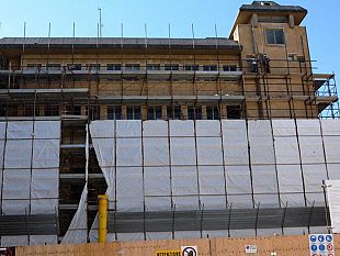 mazara-entro-febbraio-2016-il-termine-dei-lavori-di-restyling-del-palazzaccio