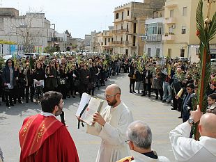 parrocchia-sacro-cuore-in-santa-maria-di-gesu-benedizione-delle-palme-settimana-santa-e-triduo-pasquale