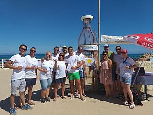 una-borraccia-colorata-in-cambio-di-un-rifiuto-sabato-24-agosto-seconda-giornata-per-riutilizzamia-cura-della-consulta-giovanile