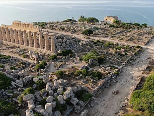 castelvetrano/selinunte-rinasce-dalle-pietre-e-dal-sole-con-spettacoli-allalba