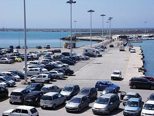 mazara-gruppo-turisti-francesi-minacciato-da-parcheggiatori-abusivi-fino-a-quando-la-tolleranza
