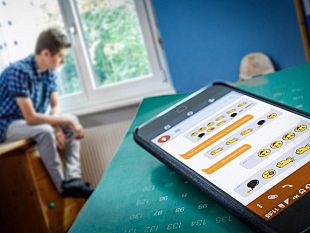 revolution-alli-c-capuana-pardo-insieme-contro-il-bullismo-e-il-cyber-bullismo