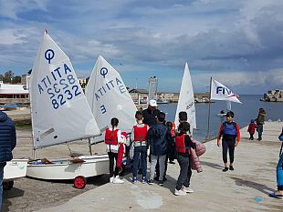 al-via-open-day-con-le-scuole-per-la-promozione-della-cultura-velica-e-della-salvaguardia-dellambiente-marino-progetto-promosso-dal-flag-golfi-di-castellammare-e-carini-con
