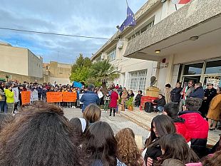 campobello-di-mazara-flash-mob-per-festeggiare-cattura-di-messina-denaro