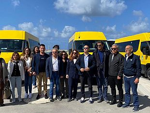 mazara-targati-e-collaudati-i-3-nuovi-scuolabus-comunali
