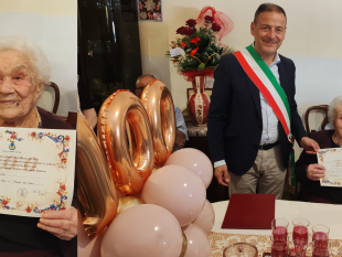 mazara-borgata-costiera-la-signora-santina-farina-compie-100-anni