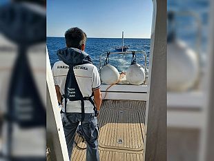 guardia-costiera-mazara-soccorse-due-unita-da-diporto