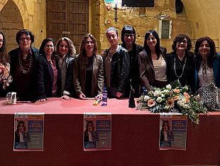 il-circolo-dei-lettori-il-club-del-voltapagina-presenta-viola-ardone