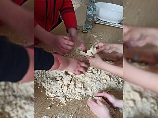 consorzio-solidalia-un-laboratorio-di-agnellini-pasquali-per-i-piu-piccoli