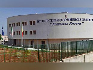 mazara/mazara-il-1-meeting-diocesano-delle-aggregazioni-laicali-si-terra-nellauditorium-dellistituto-tecnico-f-ferrara