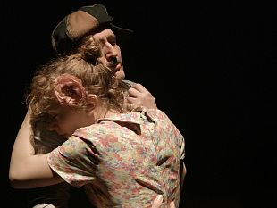 video-amore-e-giovinezza-al-teatro-selinus-con-banana-split