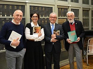 mazara-donate-alla-biblioteca-comunale-pubblicazioni-di-pregio-culturale-scientifico-del-professore-farnetani-e-del-prof-burgio