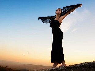 francesca-marino-in-images-sensation-per-non-dimenticare-il-dramma-del-belice