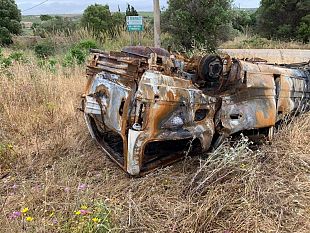 mazara-fuoristrada-bruciato-abbandonato-allinterno-della-riserva-naturale-preola-e-gorghi-tondi