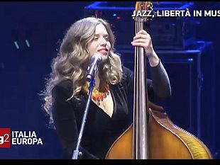 la-mazarese-arabella-rustico-artista-emergente-del-jazz-intervista-al-tg2-per-premio-fayenz-allauditorium-di-roma