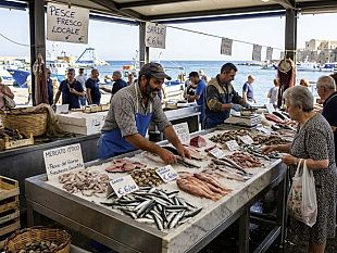 danni-ciclone-harry-la-regione-stanzia-un-milione-di-euro-per-far-ripartire-i-mercati-ittici