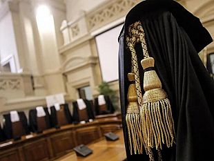 alcamo-abusi-sessuali-sulla-figlia-adottiva-condannato-poliziotto