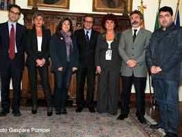 castelvetrano-la-vice-presidente-del-senato-valeria-fedeli-e-la-senatrice-orru-incontrano-l-amministrazione