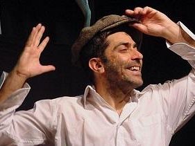 il-canto-del-marrobbio-a-grande-richiesta-torna-sergio-vespertino-con-sotto-un-palazzo-c-e-un-cane-pazzo