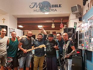 video-i-tintinnabula-presentano-in-live-l-album-mamacita-presso-mirabile-musicheria