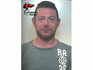 tenta-dare-fuoco-allauto-del-cognato-arrestato