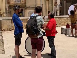 dolce-e-gabbana-scelgono-salemi-nel-centro-storico-lo-shooting-fotografico