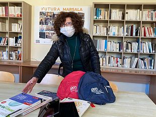 il-liceo-pascasino-di-marsala-distribuisce-kit-didattici-agli-studenti-in-difficolta