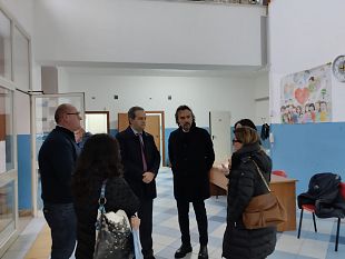 marsala-sindaco-grillo-e-assessore-bilardello-al-plesso-di-via-sirtori