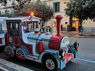 natale-mediterraneo-2021-casetta-di-babbo-natale-e-trenino-atm-operativi