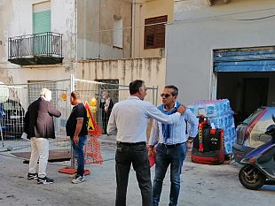 mazara-voragine-via-dei-pescatori-finalmente-il-comune-interviene