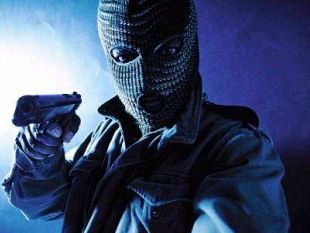 mazara-giallo-su-furto-di-pc-in-uno-studio-legale-criminalita-da-far-west-in-citta-dove-va-la-merce-rubata